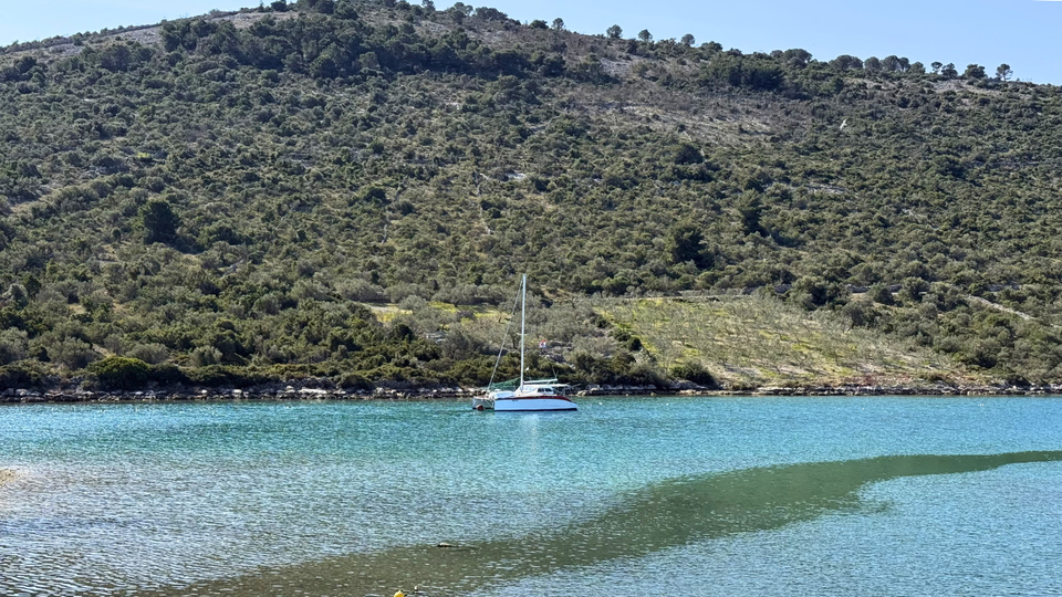 Moderna luksuzna vila v prvem vrsti ob morju &ndash; Rogoznica&excl;