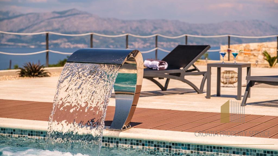 Luxury villa with infinity pool and panoramic sea view – Brač Island!