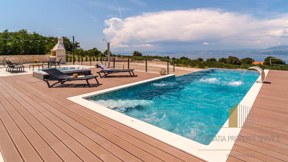 Luxury villa with infinity pool and panoramic sea view – Brač Island!