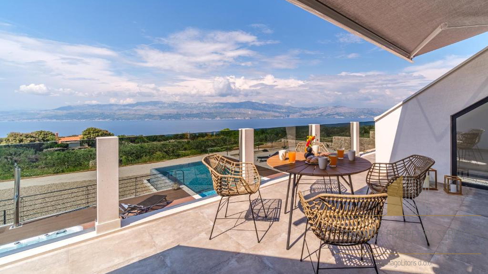 Luxury villa with infinity pool and panoramic sea view – Brač Island!