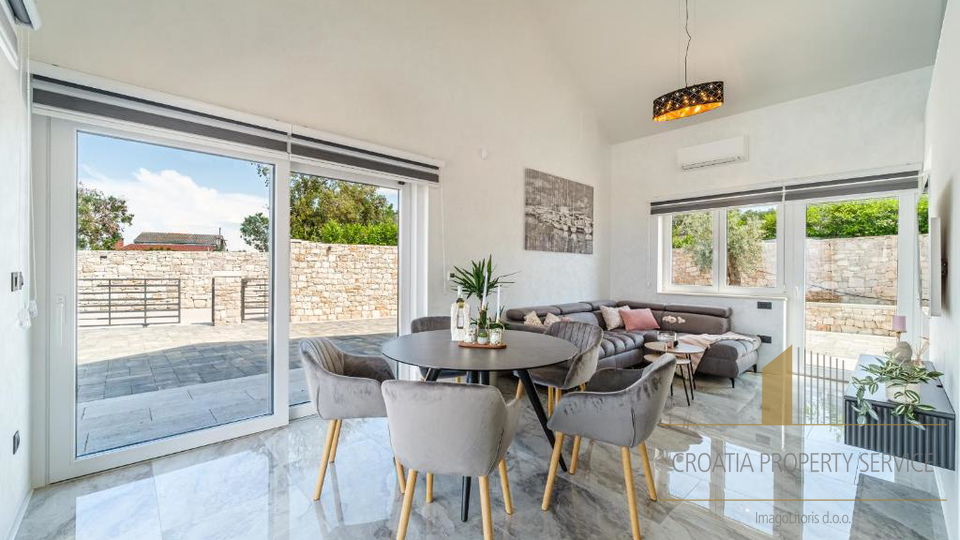 Luxury villa with infinity pool and panoramic sea view – Brač Island!