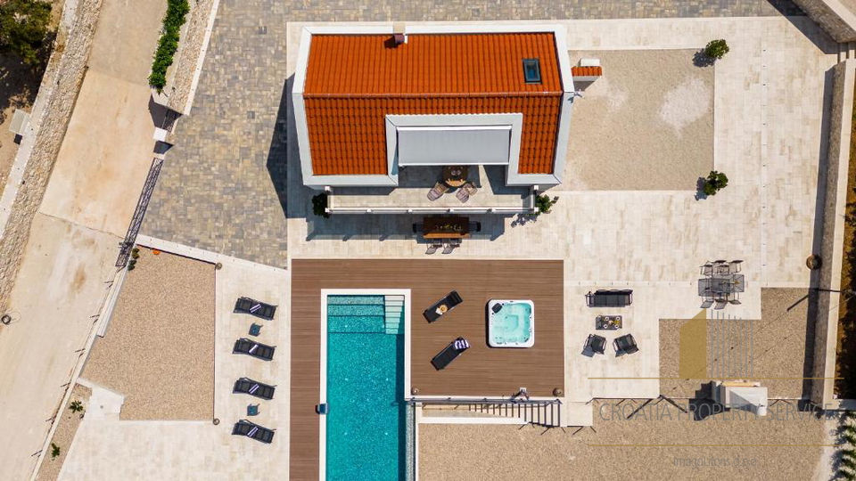 Luxury villa with infinity pool and panoramic sea view – Brač Island!