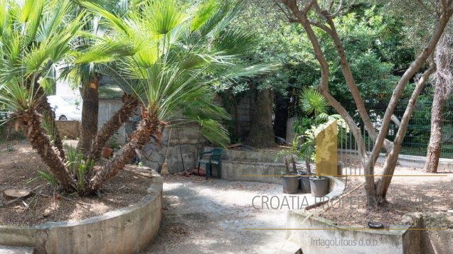 Green oasis in Split center