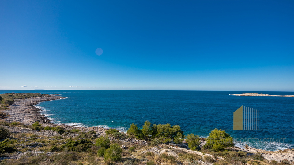 Luksuzna vila na jedinstvenoj lokaciji 20 m od mora &ndash; Rogoznica