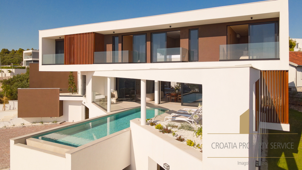 Exklusive moderne Villa mit Panoramablick auf das Meer – Primošten!