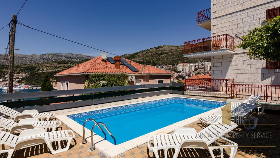 Beautiful apartment villa with a pool and sea view – Lapad, Dubrovnik!
