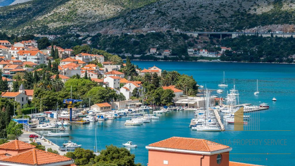 Beautiful apartment villa with a pool and sea view – Lapad, Dubrovnik!