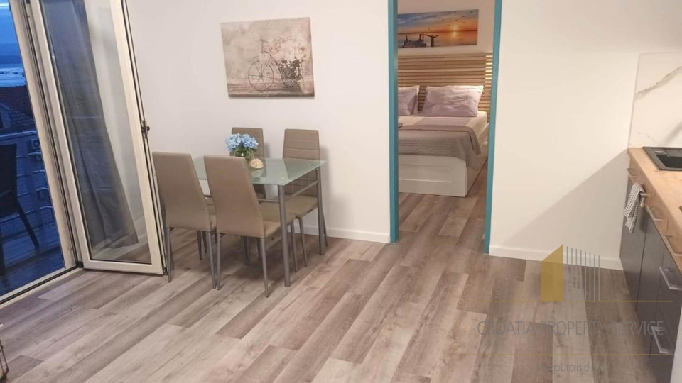 Predivna apartmanska vila 400 m od centra mjesta – Bol,  Brač!