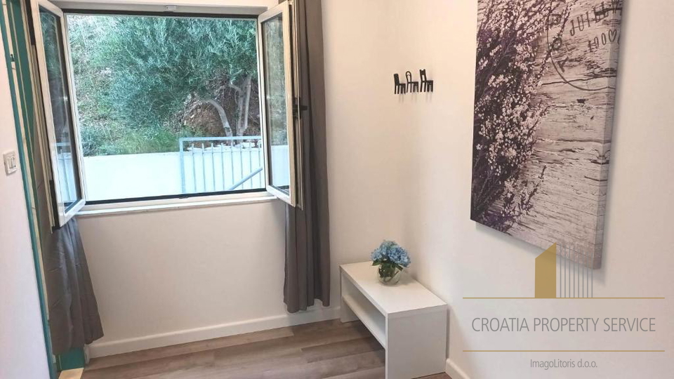 Predivna apartmanska vila 400 m od centra mjesta – Bol,  Brač!