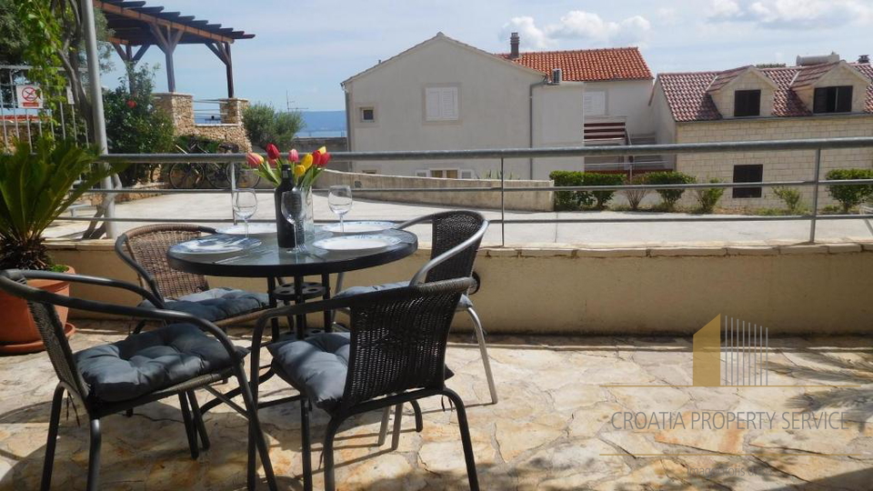 Predivna apartmanska vila 400 m od centra mjesta – Bol,  Brač!