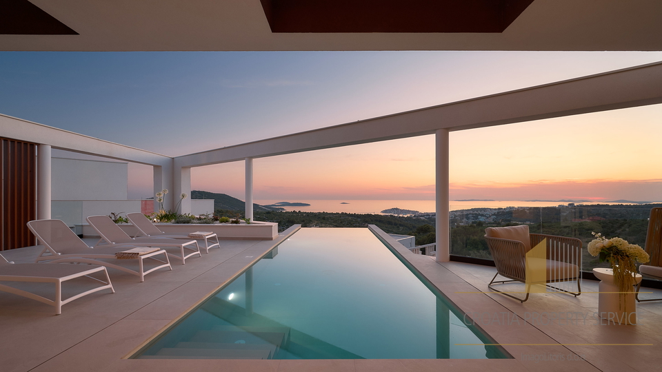 Exklusive moderne Villa mit Panoramablick auf das Meer – Primošten!