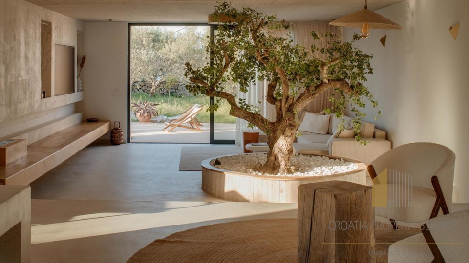 Meravigliosa villa di lusso con vista mare sull'isola di Šolta!