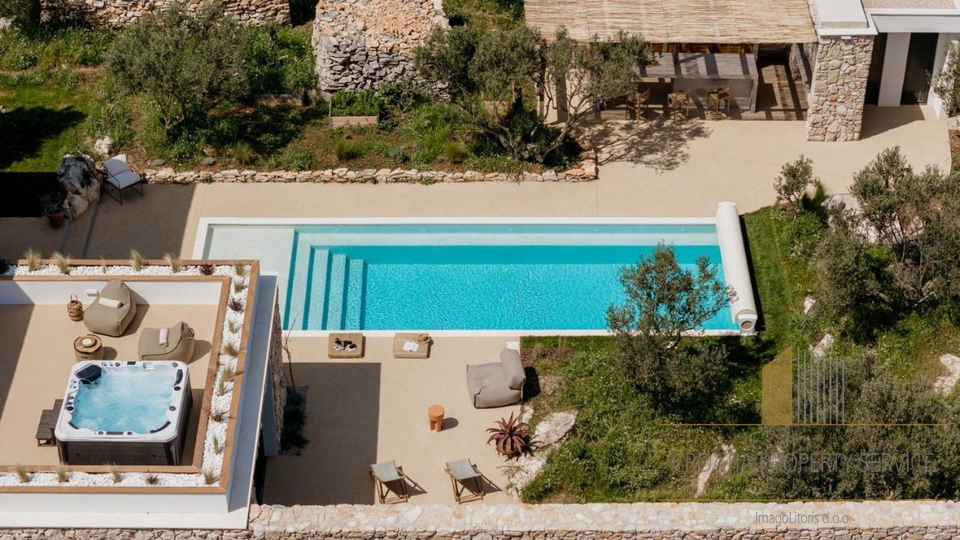 Meravigliosa villa di lusso con vista mare sull'isola di Šolta!