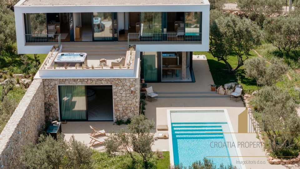 Meravigliosa villa di lusso con vista mare sull'isola di Šolta!
