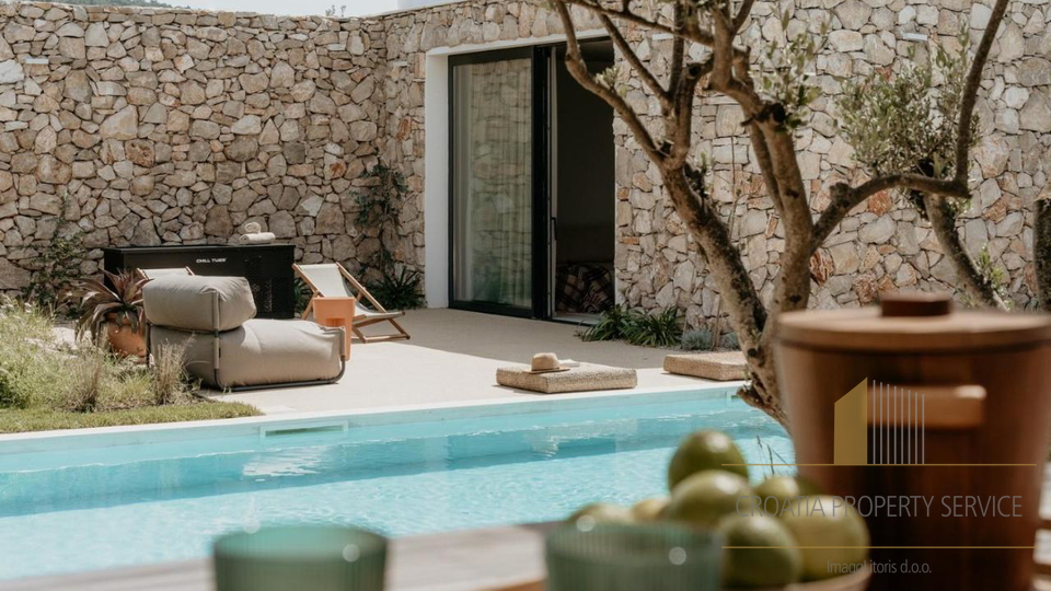 Meravigliosa villa di lusso con vista mare sull'isola di Šolta!