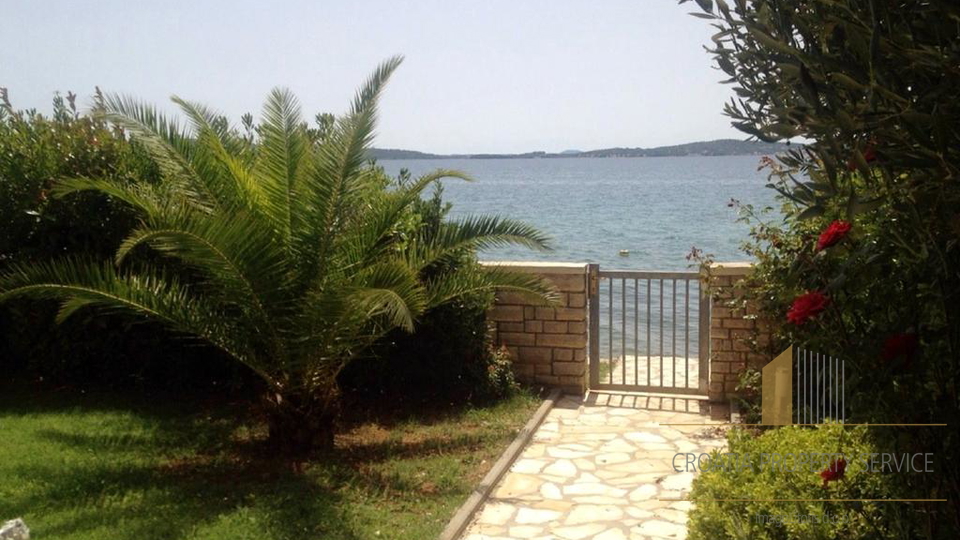 House, 450 m2, For Sale, Zadar