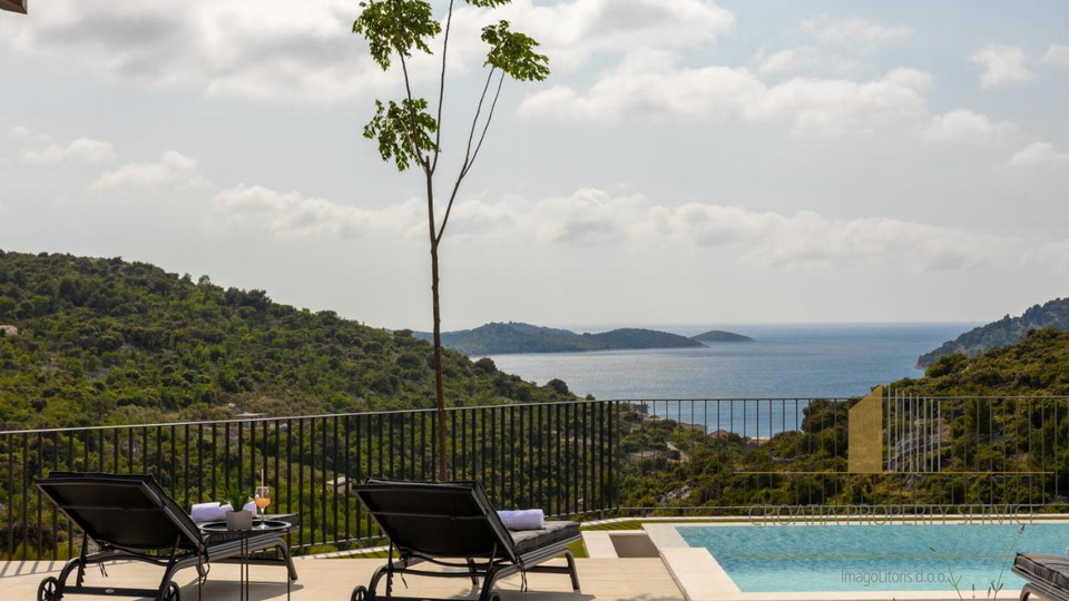 Luxuriöse Villa mit Panoramablick auf das Meer und unberührte Natur in der Umgebung von Rogoznica!
