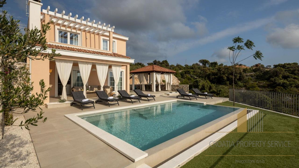 Luxuriöse Villa mit Panoramablick auf das Meer und unberührte Natur in der Umgebung von Rogoznica!