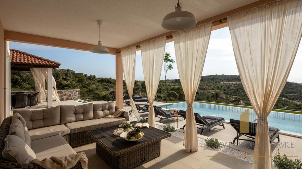 Luxuriöse Villa mit Panoramablick auf das Meer und unberührte Natur in der Umgebung von Rogoznica!