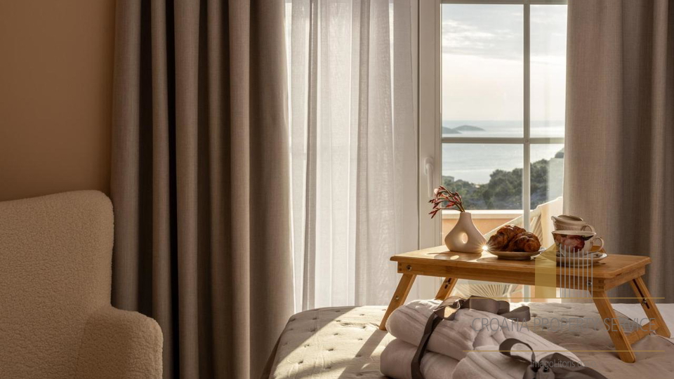 Luxuriöse Villa mit Panoramablick auf das Meer und unberührte Natur in der Umgebung von Rogoznica!