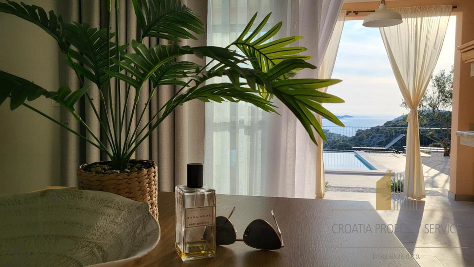Luxuriöse Villa mit Panoramablick auf das Meer und unberührte Natur in der Umgebung von Rogoznica!