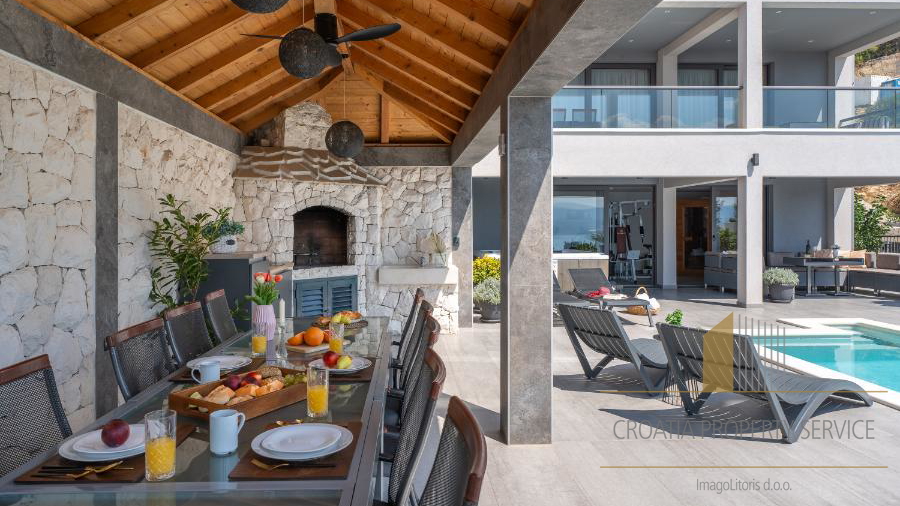 Exclusive villa with panoramic sea view and infinity pool - Omiš!