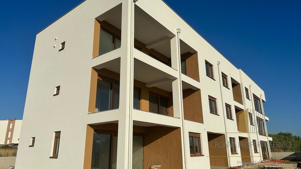 Appartamento di lusso con terrazza sul tetto e splendida vista sul mare - Nin!
