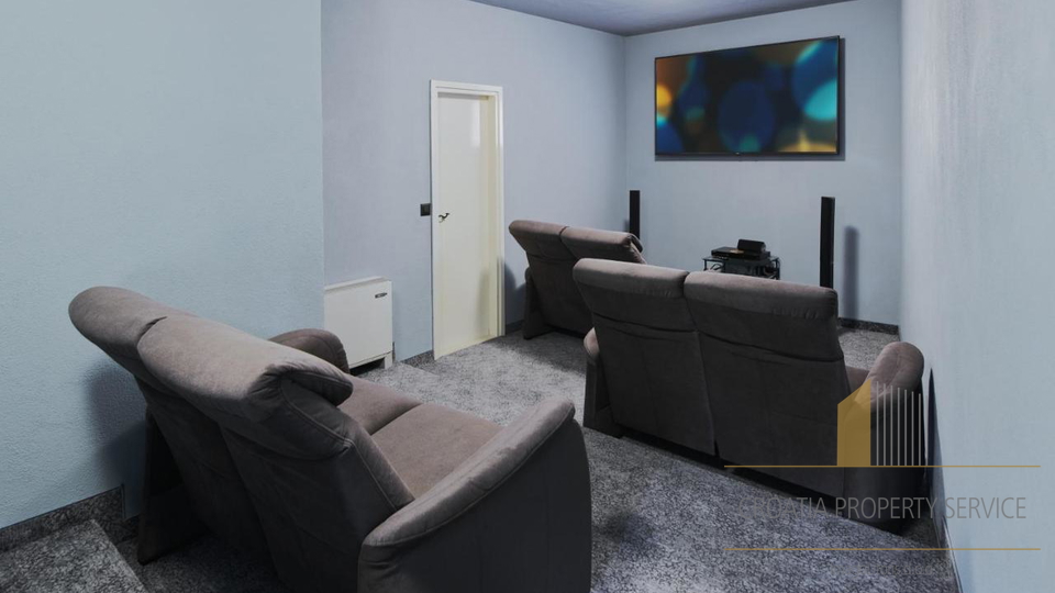 Luxusvilla am Meer in Supetar – Oase der Privatsphäre und des Prestiges auf der Insel Brač!