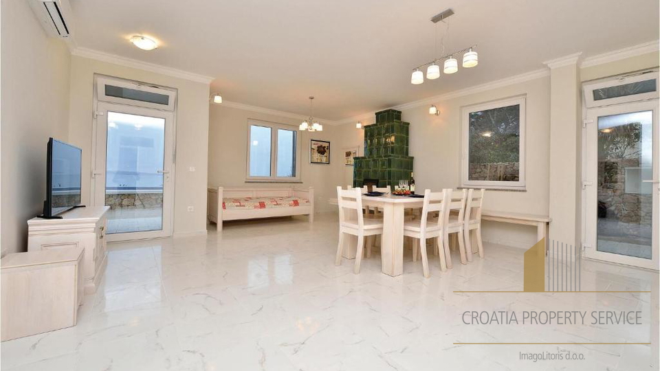 Luxusvilla erste Reihe am Meer &ndash; Ko&scaron;ljun &vert; Privater Pool &vert; Meerblick