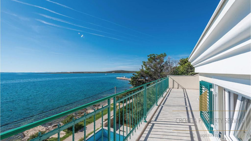 Luxusvilla erste Reihe am Meer &ndash; Ko&scaron;ljun &vert; Privater Pool &vert; Meerblick