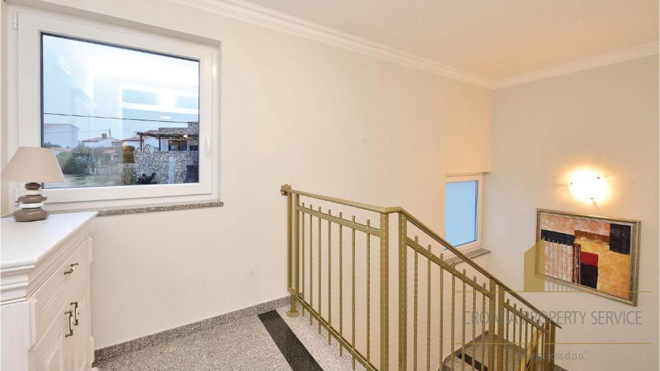 Luxusvilla erste Reihe am Meer &ndash; Ko&scaron;ljun &vert; Privater Pool &vert; Meerblick