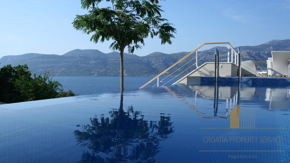 Two luxurious villas of exceptional design with a wonderful view of the sea - the island of Korčula!