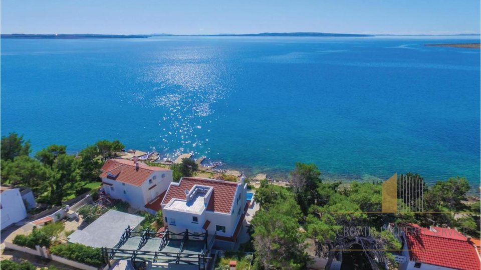 Luxusvilla erste Reihe am Meer &ndash; Ko&scaron;ljun &vert; Privater Pool &vert; Meerblick
