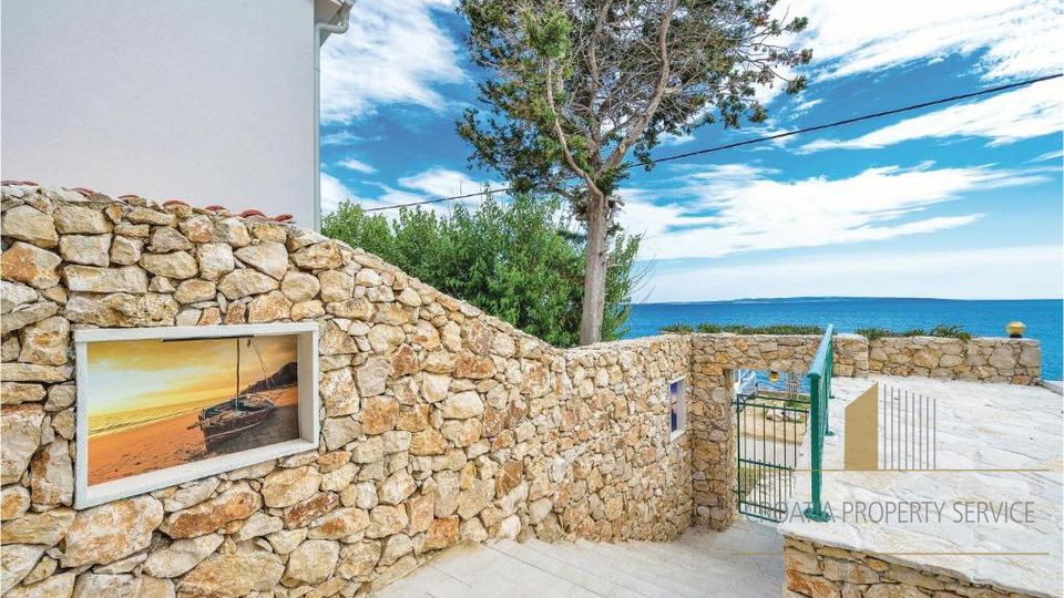 Luxusvilla erste Reihe am Meer &ndash; Ko&scaron;ljun &vert; Privater Pool &vert; Meerblick
