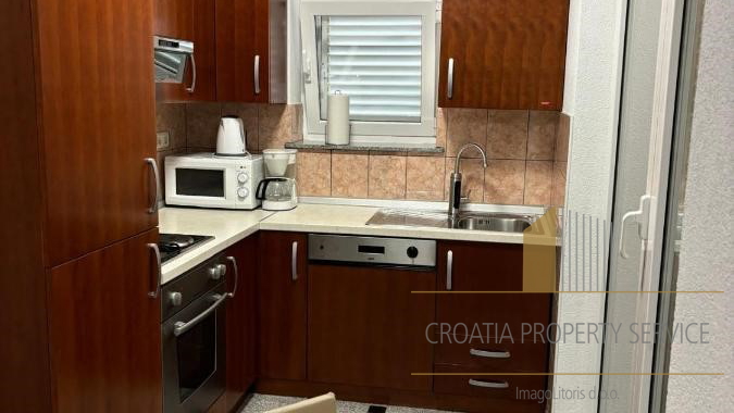 Beautiful apartment house first row to the sea – Sv. Filip i Jakov