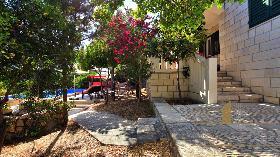 GORGEOUS VILLA IN THE NOVA BAY ON THE ISLAND OF KORČULA