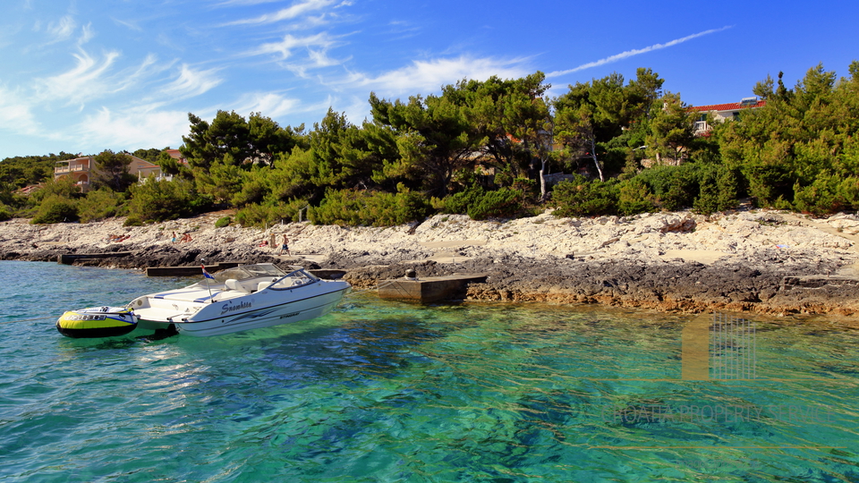 PREDIVNA VILLA U UVALI NOVA NA OTOKU KORČULI