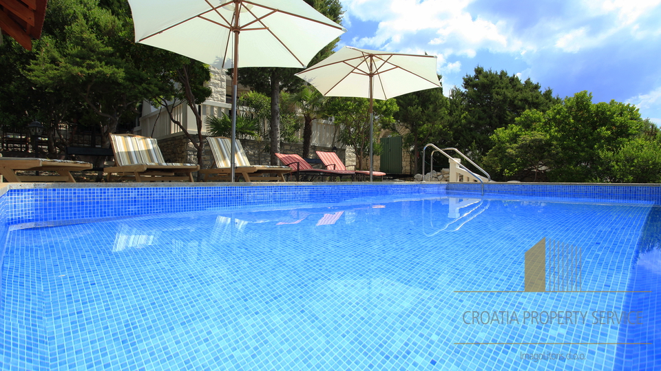 GORGEOUS VILLA IN THE NOVA BAY ON THE ISLAND OF KORČULA