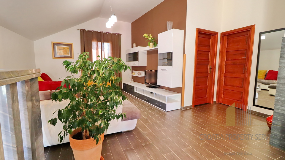 House, 252 m2, For Sale, Vela Luka