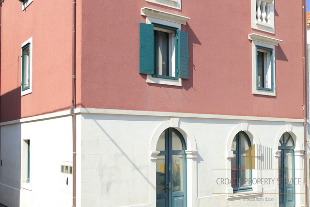 BEAUTIFUL HOUSE IN THE CENTRE OF VELA LUKA, ON THE ISLAND OF KORČULA