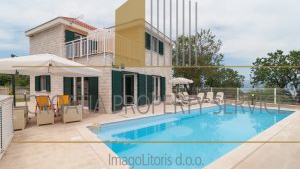 BEAUTIFUL VILLA WITH SWIMMING POOL, IN ŠKRIP ON THE ISLAND OF BRAČ