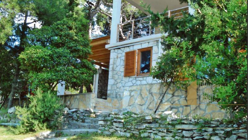 VILLA SUL LITORALE A SPLITSKA, SULL'ISOLA DI BRAČ