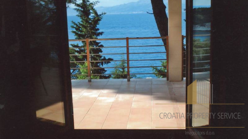 VILLA SUL LITORALE A SPLITSKA, SULL'ISOLA DI BRAČ