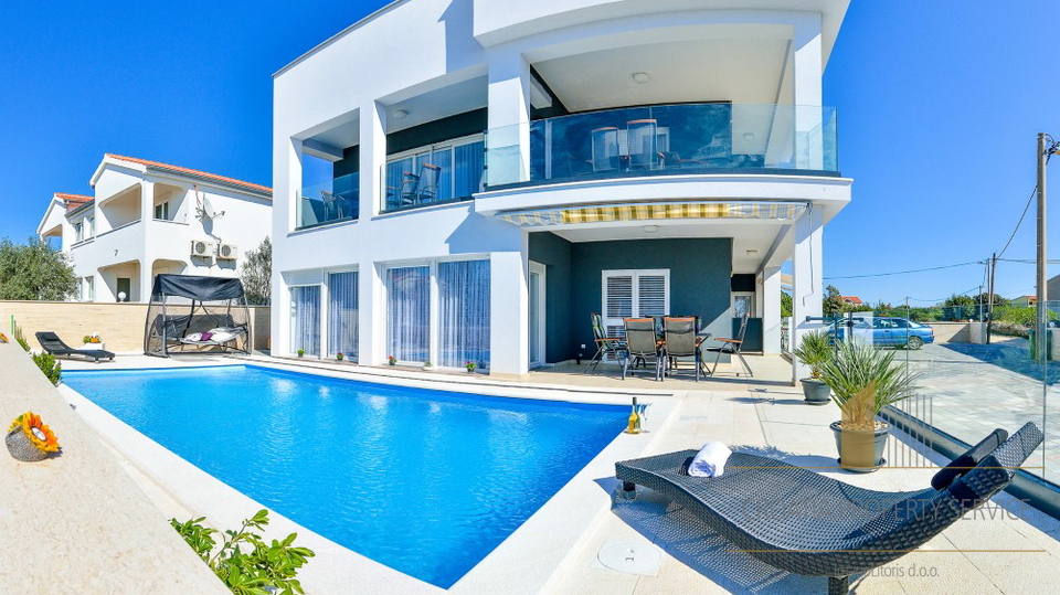 House, 390 m2, For Sale, Nin - Zaton