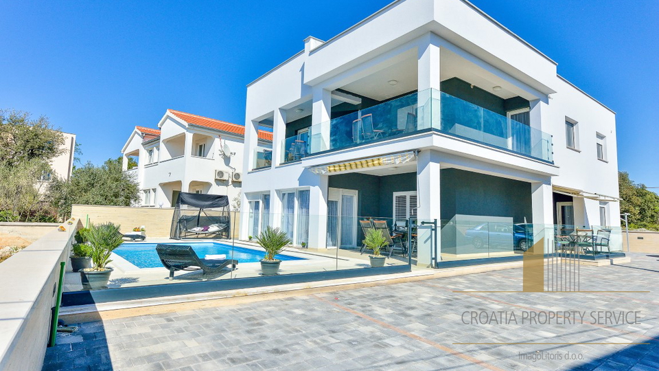 House, 390 m2, For Sale, Nin - Zaton