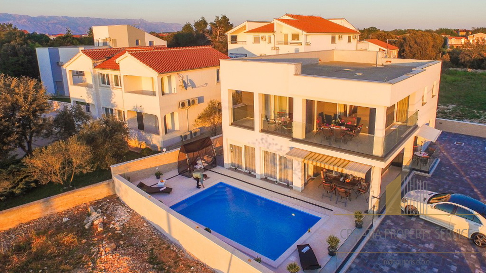 House, 390 m2, For Sale, Nin - Zaton