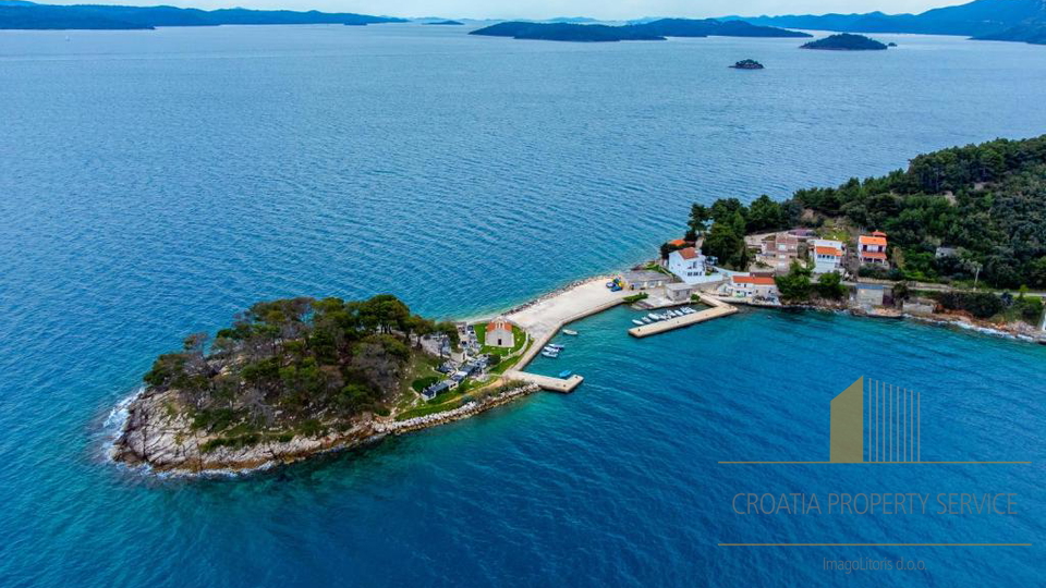 Apartmanska hi&scaron;a prvi vrsti ob pla&zcaron;i - Savar Dugi otok&excl;