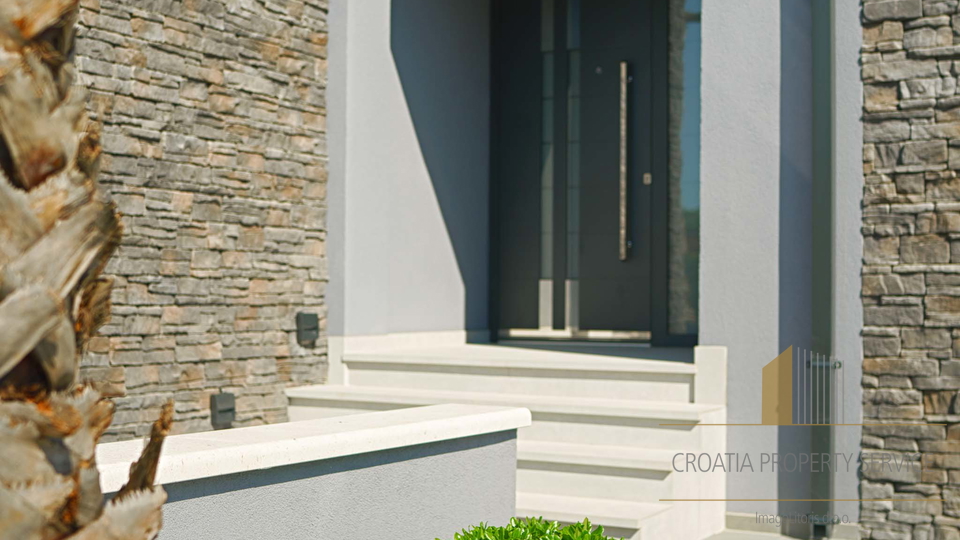 Beautiful luxury villa in Tribunj, not far from the sea!