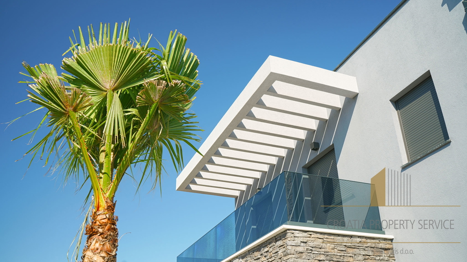 Beautiful luxury villa in Tribunj, not far from the sea!