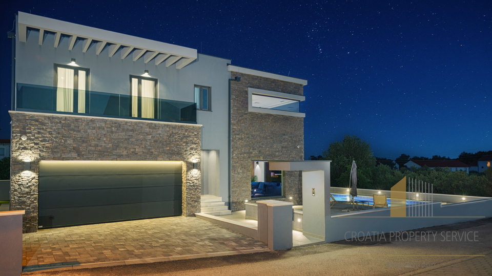 Beautiful luxury villa in Tribunj, not far from the sea!